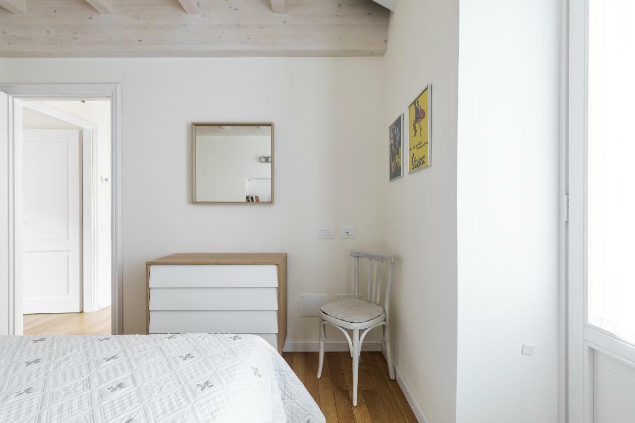 Appartamento Rossini By Holiday Solutions Комо Экстерьер фото